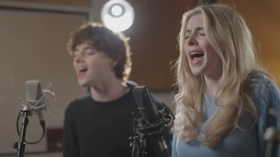 Wideo do filmu Next to Normal — Superboy and the Invisible Girl | Next To Normal