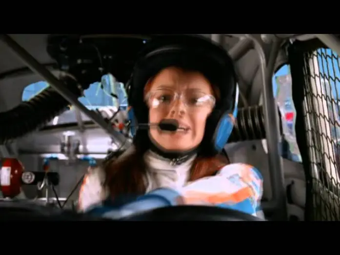 Wideo do filmu Garbi - Super bryka — Herbie Fully Loaded - Ein toller Käfer startet durch - Trailer