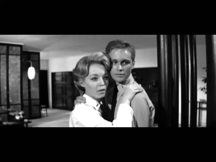 Wideo do filmu Wojna o ocean — In Harm's Way - Trailer