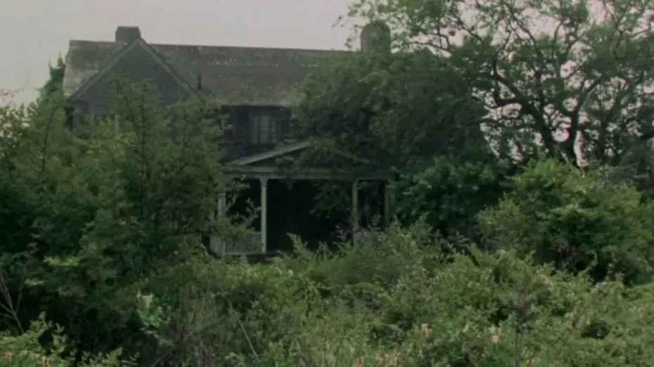 Wideo do filmu Szare ogrody — Three Reasons: Grey Gardens