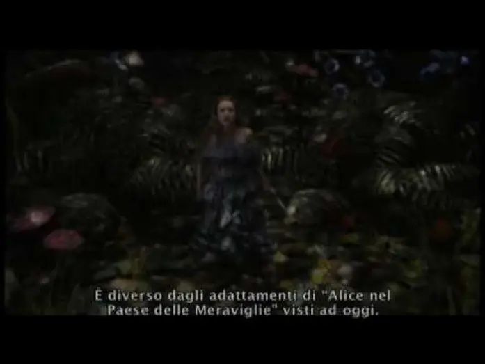 Wideo do filmu Alicja w Krainie Czarów — ALICE IN WONDERLAND - "Terra delle meraviglie" macropod