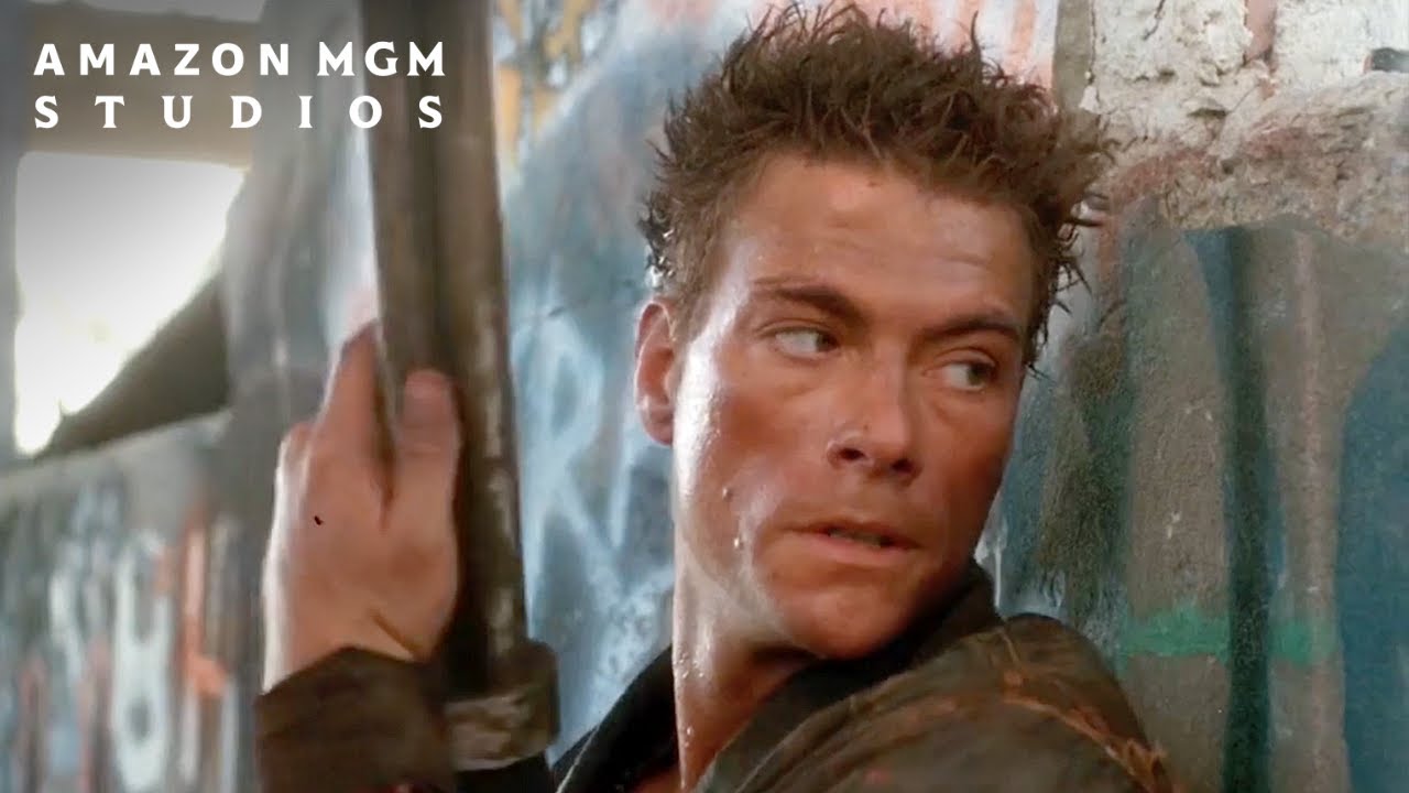 Wideo do filmu Cyborg — Gibson Fights Off A Gang