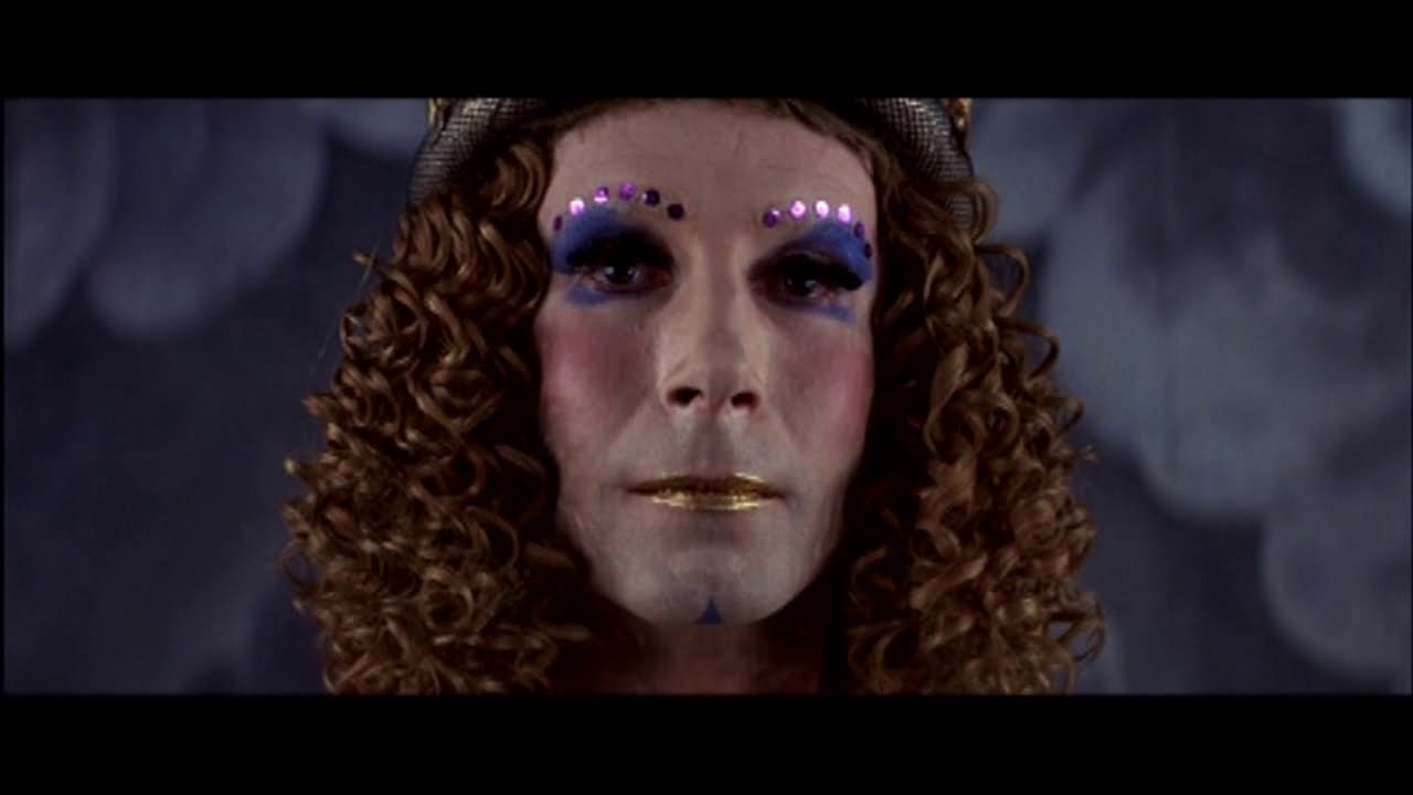 Wideo do filmu Diabły — Ken Russell's The Devils (1971) - Intro sequence