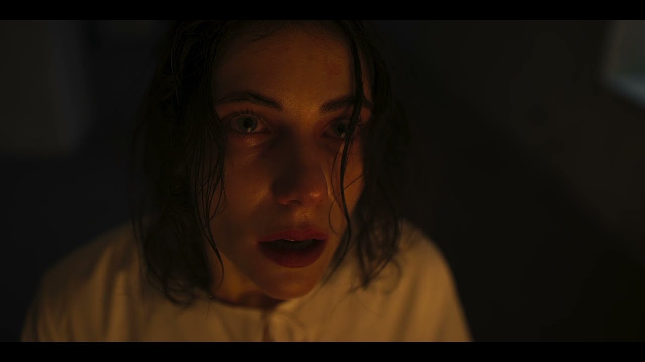 Wideo do filmu Wybaw nas — Creepy Bathroom