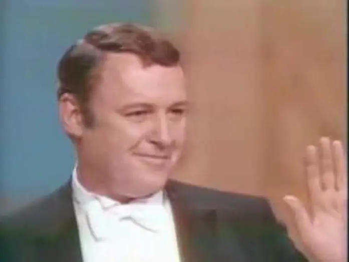 Wideo do filmu W upalną noc — Rod Steiger winning an Oscar®  for Best Actor