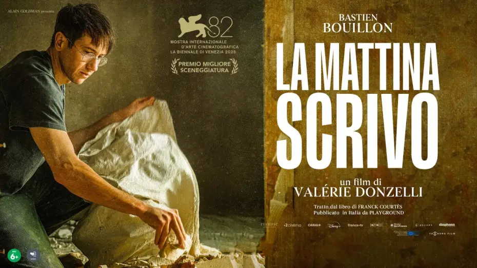 Wideo do filmu À pied d’œuvre — LA MATTINA SCRIVO - Trailer Ufficiale (dal 5 Marzo al Cinema)