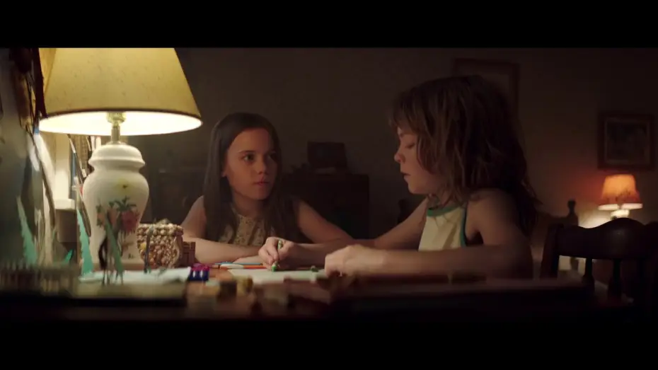 Wideo do filmu Mój przyjaciel smok — Peter et Elliott le Dragon - Extrait : Elliott est-il ton ami imaginaire ?
