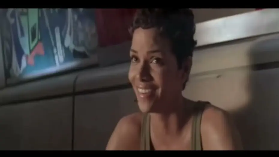 Wideo do filmu Śmierć nadejdzie jutro — 007  Muere otro Día