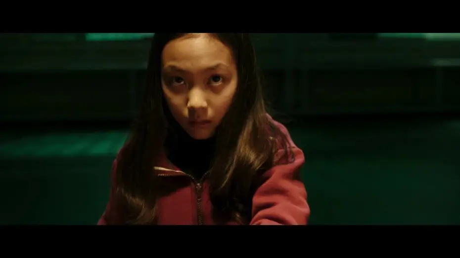 Wideo do filmu Pani Zło — THE VILLAINESS - extrait "Une balle..." (VF)