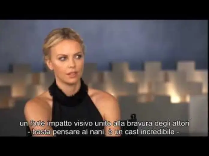 Wideo do filmu Królewna Śnieżka i Łowca — Biancaneve e il Cacciatore - Intervista a Charlize Theron (sottotitoli in italiano)