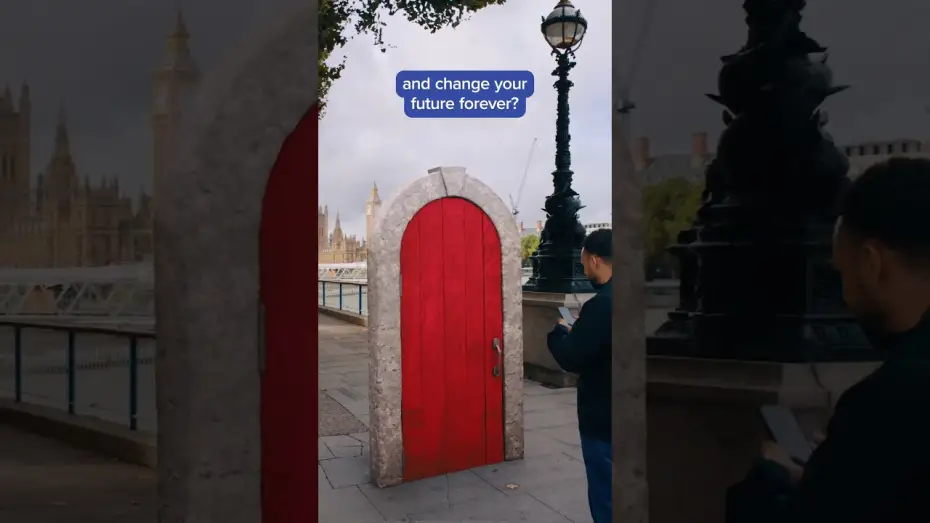 Wideo do filmu Wielka, odważna, piękna podróż — If you could walk through this door and relive a moment from your past, would you?