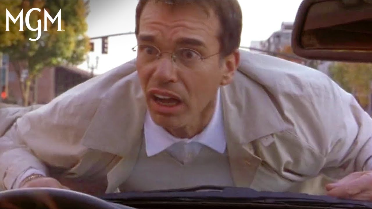 Wideo do filmu Włamanie na śniadanie — Kate Runs Into Terry