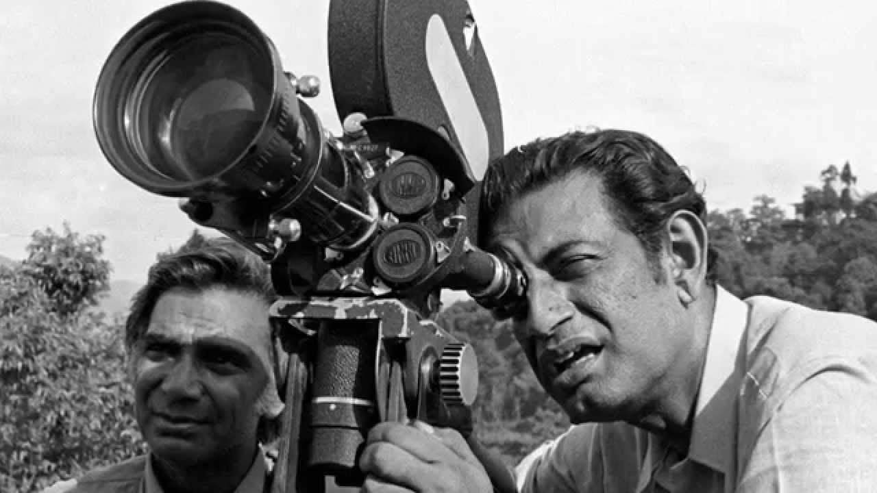 Wideo do filmu Droga do miasta — An Act of Faith: Saving The Apu Trilogy