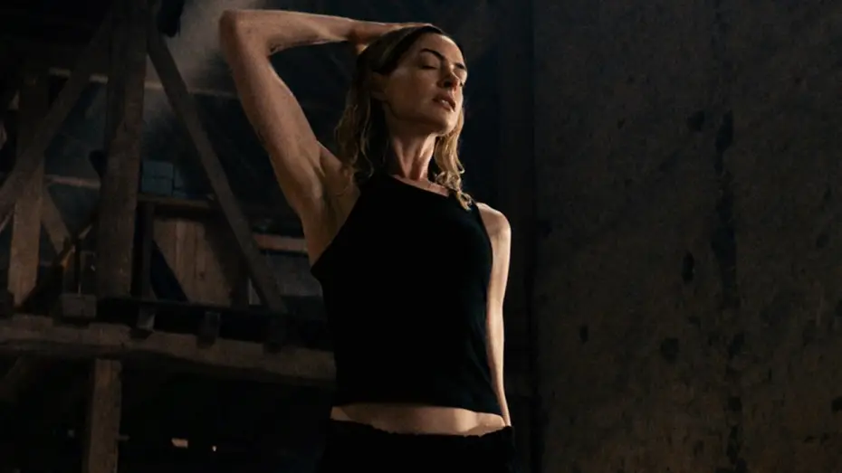 Wideo do filmu Mother Mary — Anne Hathaway Dances For Her Life