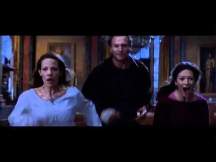 Wideo do filmu Nawiedzony — The Haunting (La guarida) en Cosmopolitan TV
