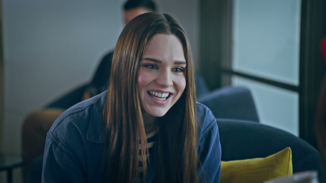 Wideo do filmu Living Next to Danger — Living Next to Danger Trailer