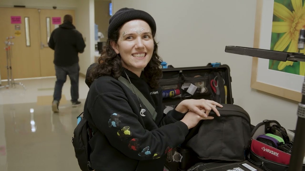 Wideo do filmu Pięć koszmarnych nocy — My Universal Story: Emily Poulliard