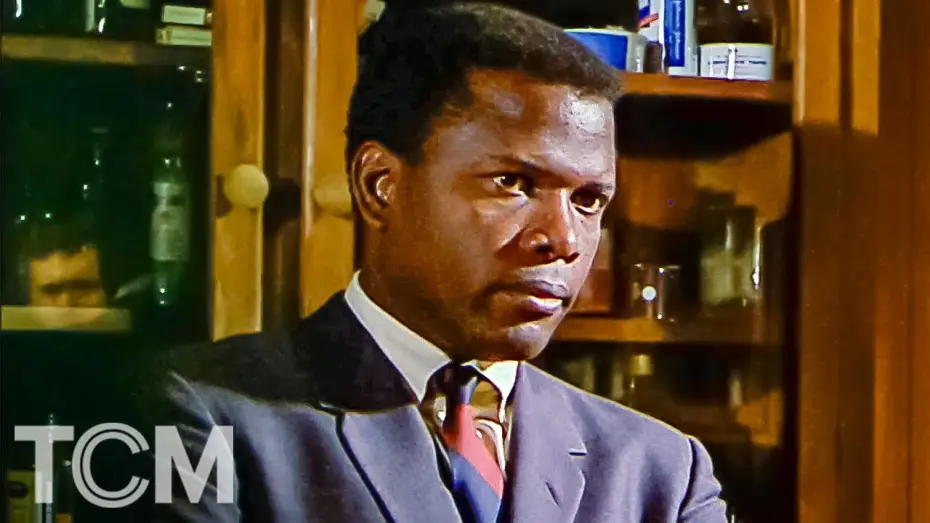 Wideo do filmu W upalną noc — Detective Tibbs Outsmarts the Coroner | In the Heat of the Night (1967) | TCM