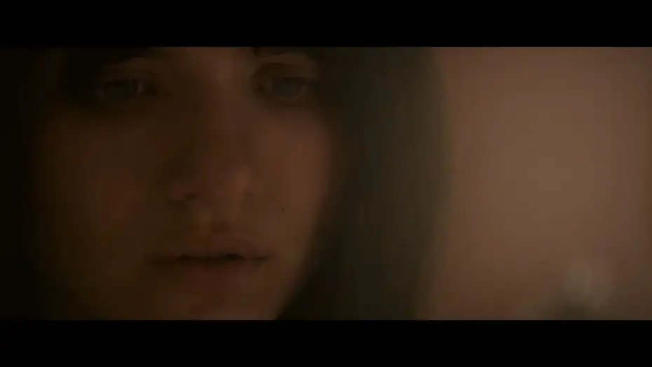 Wideo do filmu Klątwa naszyjnika — Tráiler oficial en español