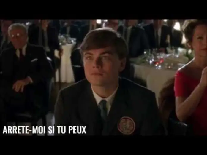 Wideo do filmu Złap mnie, jeśli potrafisz — Arrête-moi si tu peux - Scène culte - 2 petites souris tombent dans un sceau plein de crème