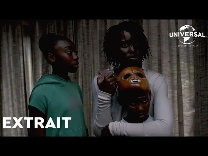 Wideo do filmu To my — Us - Extrait "Appelons la police" VOST