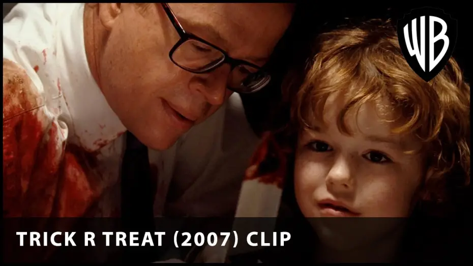 Wideo do filmu Upiorna noc Halloween — Face Carving with your dad on Halloween!