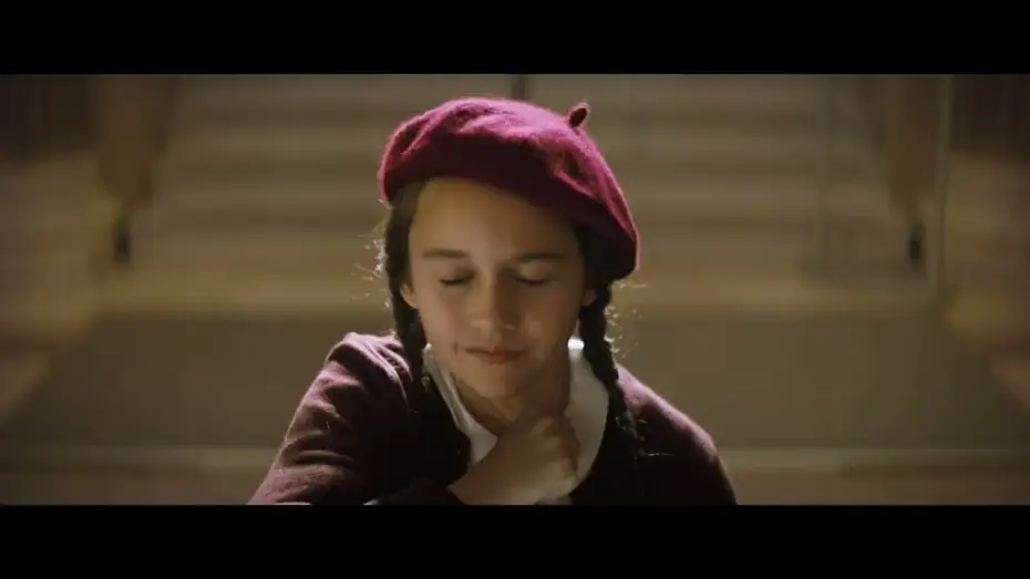 Wideo do filmu Naga broń — First Look [VOSE]