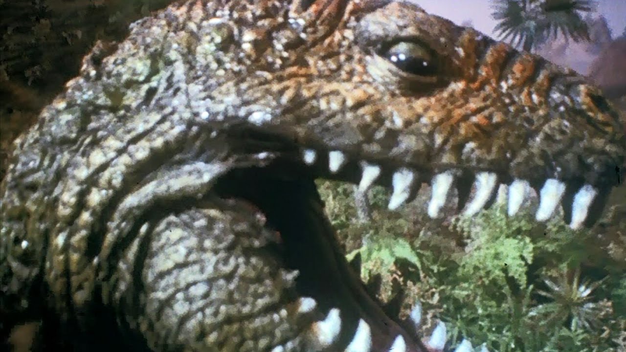 Wideo do filmu Ląd, o którym zapomniał czas — The Land That Time Forgot (1974) ORIGINAL TRAILER