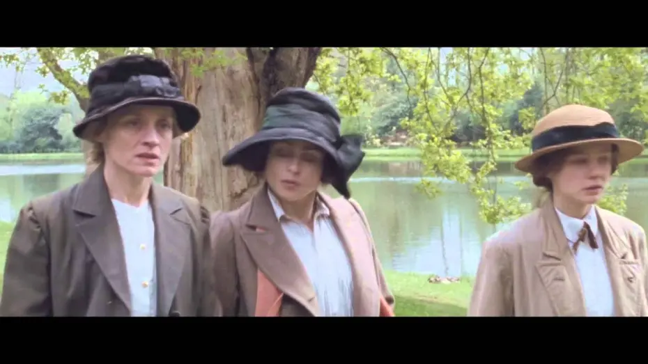 Wideo do filmu Sufrażystka — SUFFRAGETTE - 'Sisterhood' Featurette - In Theaters Now