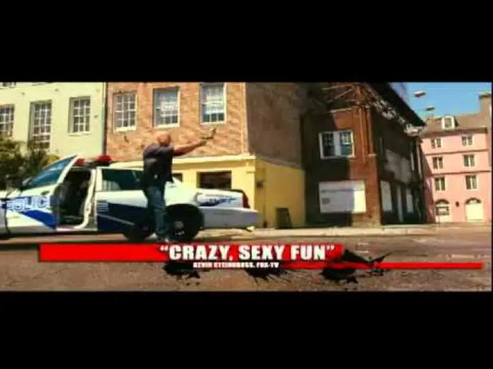 Wideo do filmu RED — TV Spot