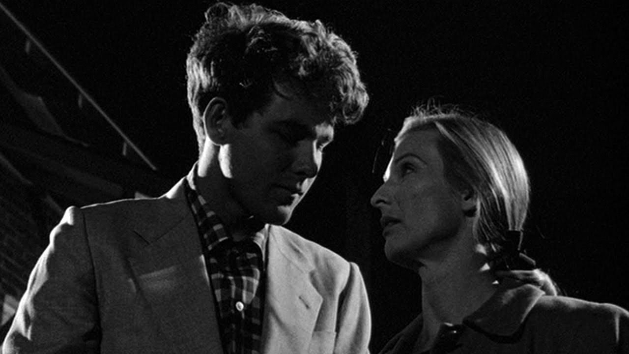 Wideo do filmu Ostatni seans filmowy — An Illicit Kiss