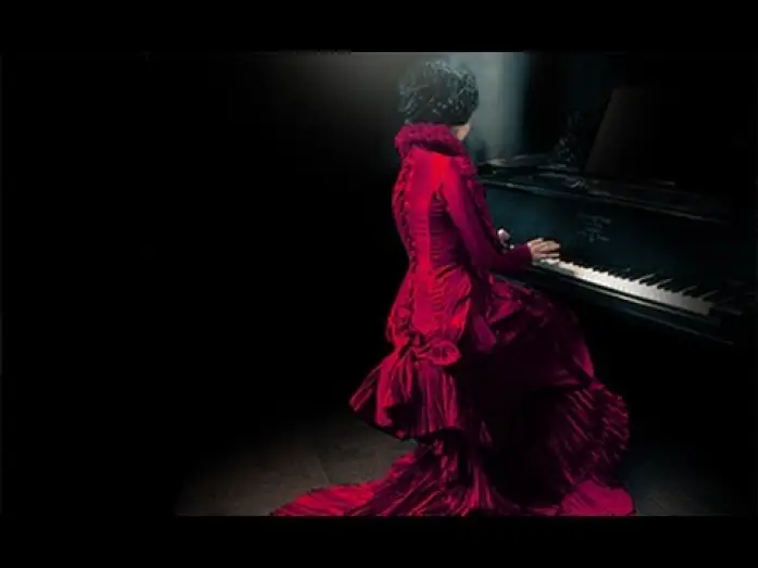 Wideo do filmu Crimson Peak. Wzgórze krwi — Unveiling the Crimson Peak Windows at Bergdorf Goodman