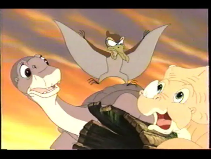 Wideo do filmu Pradawny ląd 7: Kamień zimnego ognia — The Land Before Time VII - The Stone of Cold Fire (2000) Trailer (VHS Capture)