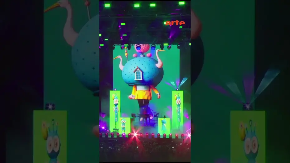 Wideo do filmu Jean-Michel Jarre - Live in Sevilla — La musique électronique de Jean-Michel Jarre s’empare de Séville #dj #djset #frenchdj – ARTE Concert