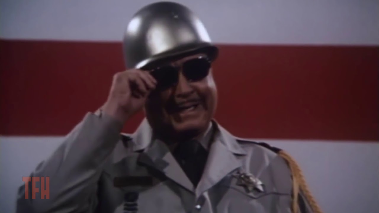 Wideo do filmu Mistrz kierownicy ucieka 3 — Larry Karaszewski on SMOKEY IS THE BANDIT (SMOKEY AND THE BANDIT PART 3)
