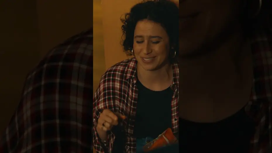 Wideo do filmu Babes — Cheeto Dust