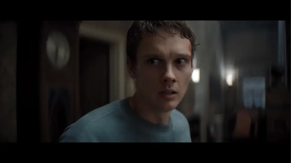 Wideo do filmu Evil Dead Burn — Ceiling Monster Clip