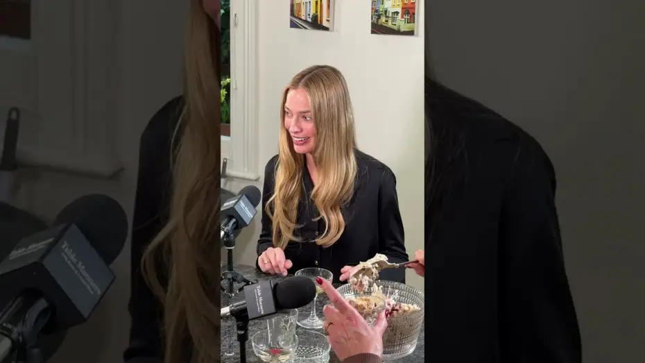 Wideo do filmu Wichrowe wzgórza — Watch as the stars of Wuthering Heights let loose in London
