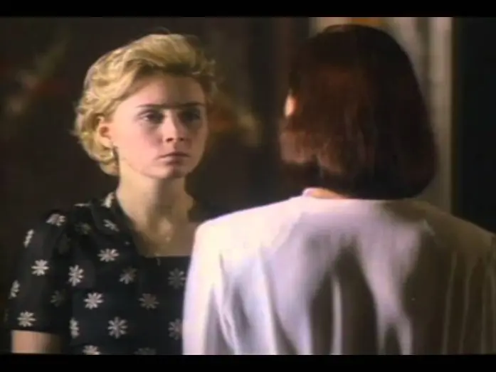 Wideo do filmu Dzika Orchidea 2: Smutna opowieść o Blue — Wild Orchid 2: Two Shades Of Blue Trailer 1992