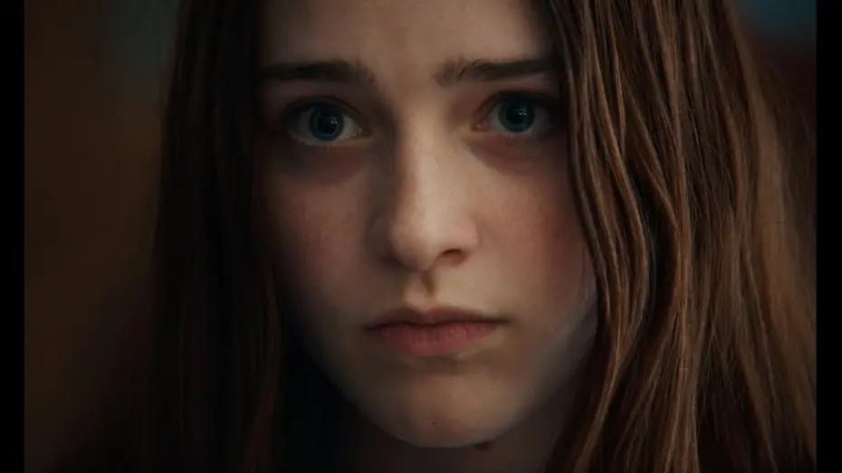 Wideo do filmu Holly — HOLLY - Trailer
