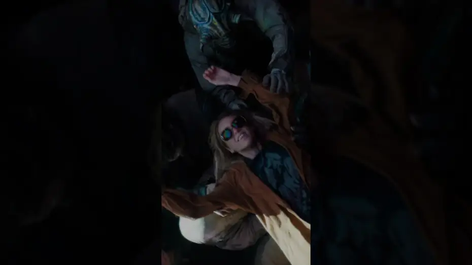 Wideo do filmu Supergirl — A love that goes to the galaxy and back.