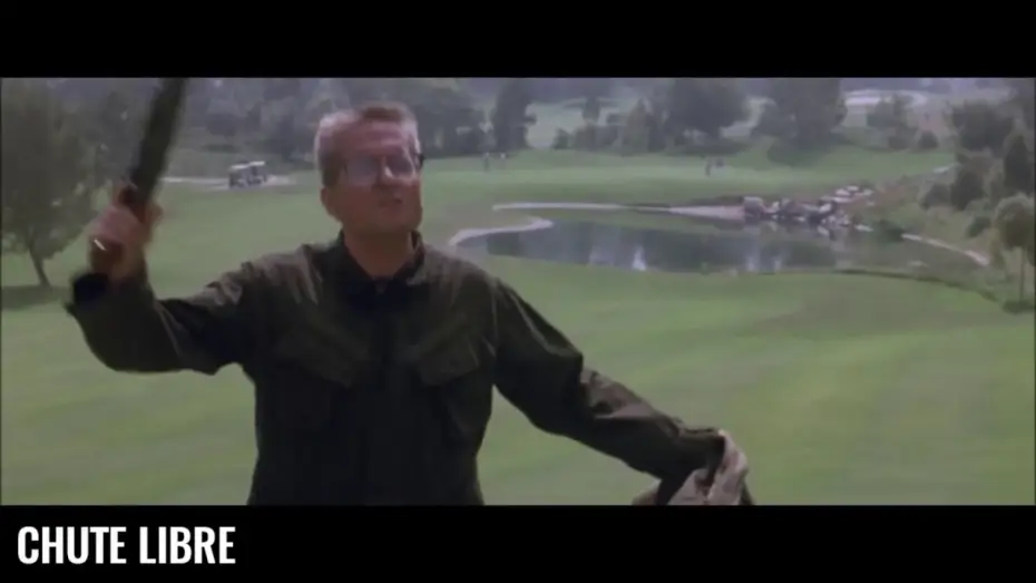 Wideo do filmu Upadek — Chute libre - Scène culte – Fusil à pompe au golf