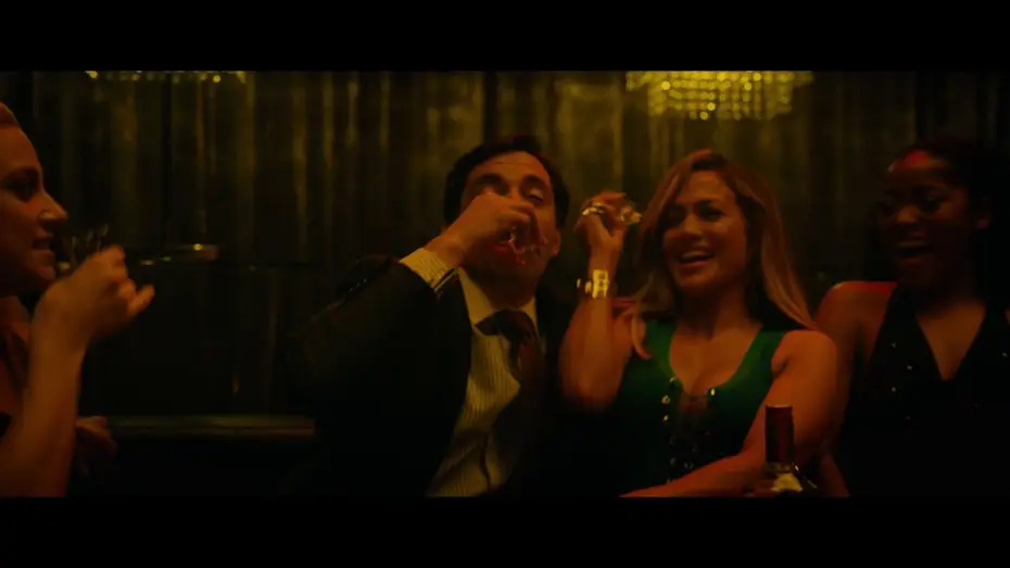 Wideo do filmu Ślicznotki — QUEENS -  Bumper [VF]