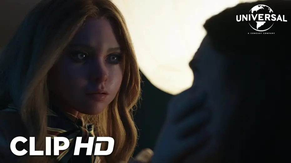 Wideo do filmu M3GAN — Clip - M3GAN intenta consolar a Cady mientras pelea con Gemma