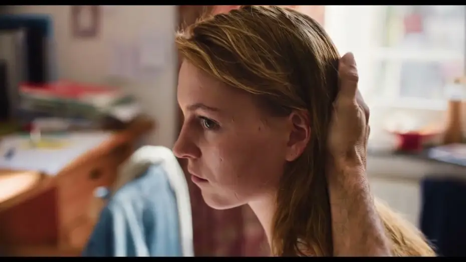 Wideo do filmu A Family — Official Trailer