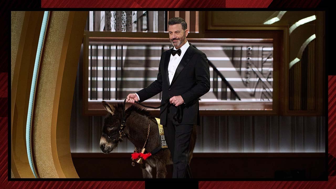 Wideo do filmu Duchy Inisherin — Jimmy Kimmel and Jenny the Donkey at the Oscars | 95th Oscars (2023)