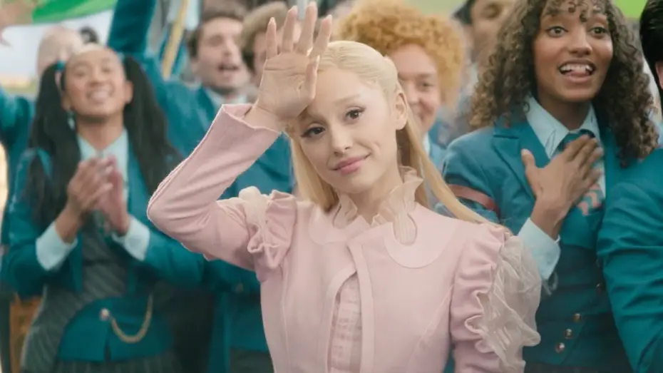 Wideo do filmu Wicked — Ariana Grande as Glinda