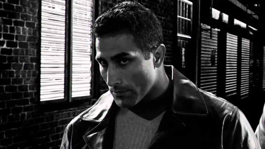 Wideo do filmu Sin City: Damulka warta grzechu — SIN CITY 2: A DAME TO KILL FOR -Clip "Düstere Nacht"- Ab 18.9.2014 im Kino!