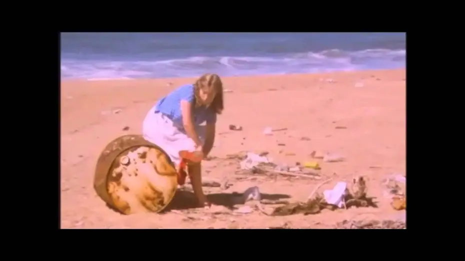 Wideo do filmu Młoda dziewczyna — A Real Young Girl 1975