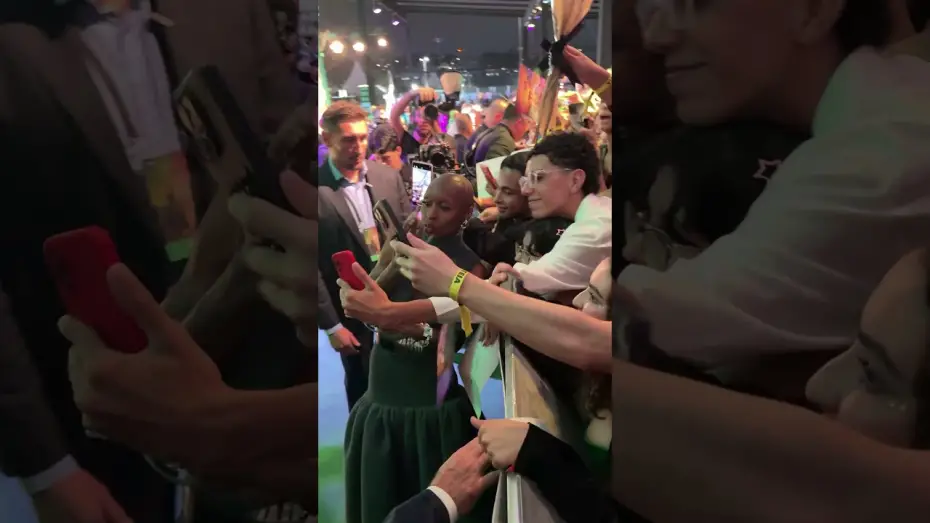 Wideo do filmu Wicked: na dobre — Cynthia Erivo has arrived! All love from Brazil